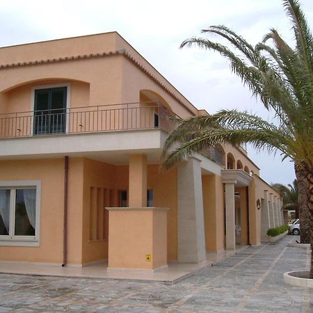 Hotel Ristorante La Lampara Джицерия Екстериор снимка