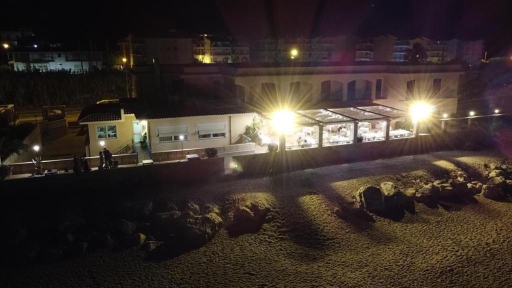 Hotel Ristorante La Lampara Джицерия Екстериор снимка