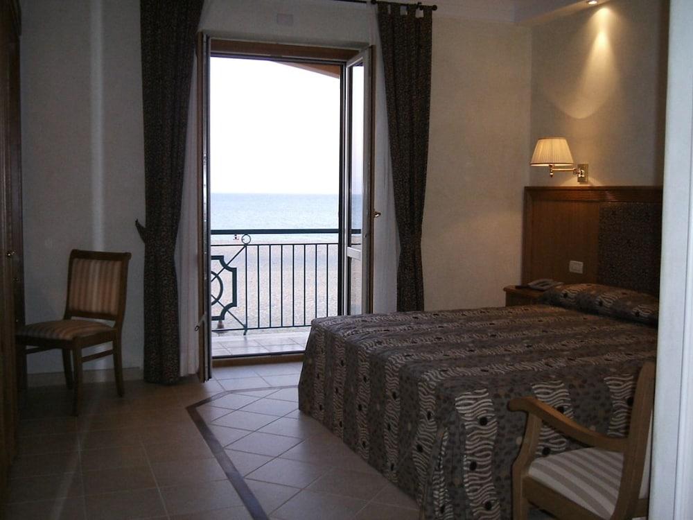 Hotel Ristorante La Lampara Джицерия Екстериор снимка